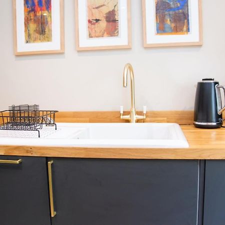 Unique 2 Bed In The Heart Of Bath With Parking 아파트 외부 사진