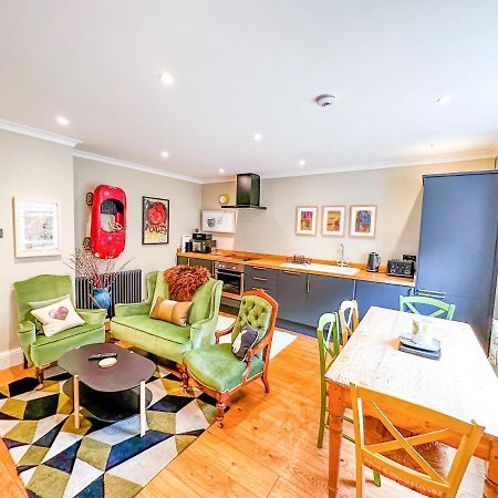 Unique 2 Bed In The Heart Of Bath With Parking 아파트 외부 사진