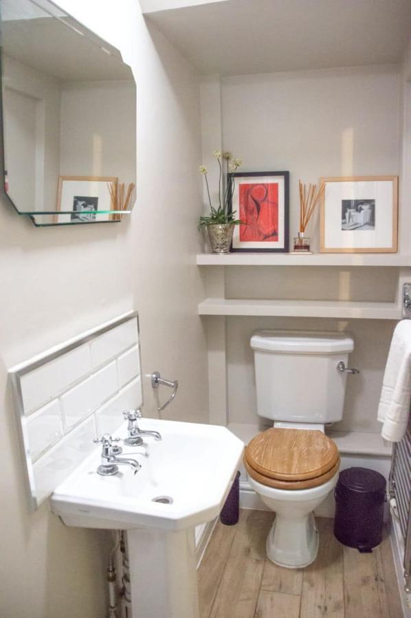Unique 2 Bed In The Heart Of Bath With Parking 아파트 외부 사진